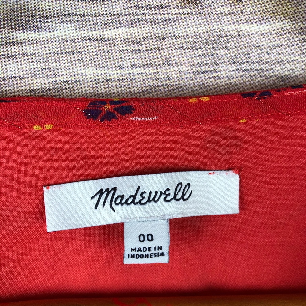 Madewell Tiered Sleeve Peplum Top in Prairie Roses - Picture 4 of 8